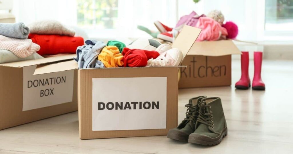 How to Declutter Your Closet for Seasonal Change in Tonawanda