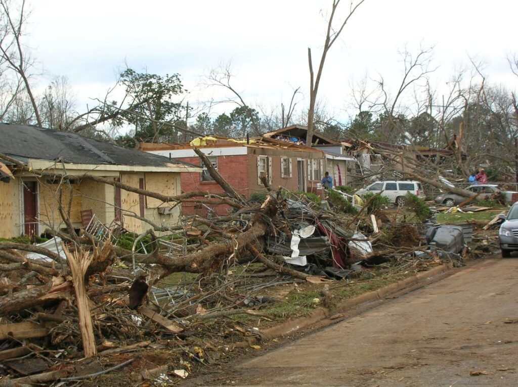 Why Quick Junk Removal Is Crucial After Storms and Natural Disasters in Tonawanda